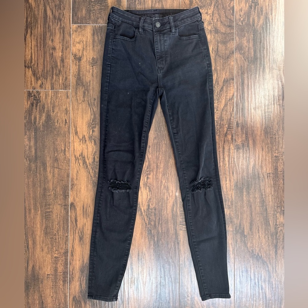 American Eagle - Women's Black Distressed Jeans - Size 4 Long